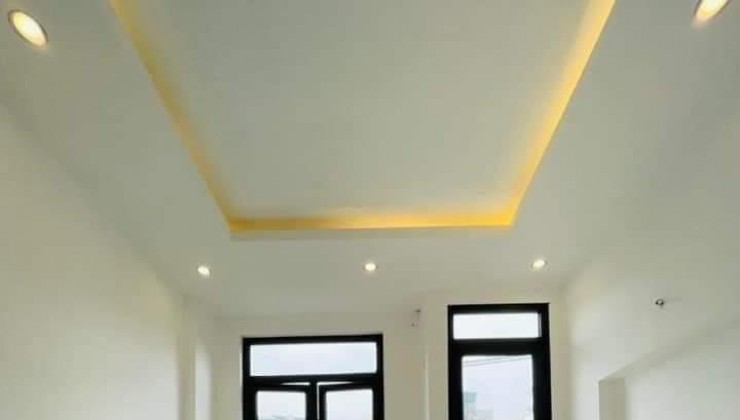 BÁN NHÀ CC HIẾM KHU VỰC - LÕI HOÀNG MAI, phố Lĩnh Nam. GARA Ô TÔ DT 41M × 4 TẦNG HƠN 4 TỶ